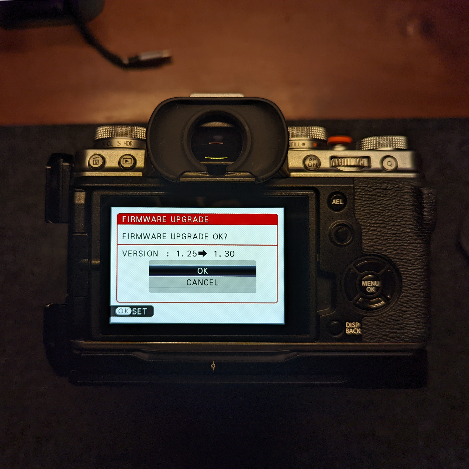 Aprenda como atualizar o firmware das suas câmeras Fuji e lentes Fuji e Viltrox.